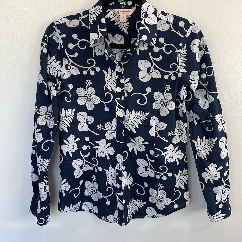 NWOT Brooks Brothers blue white hibiscus long sleeve button down top size 4